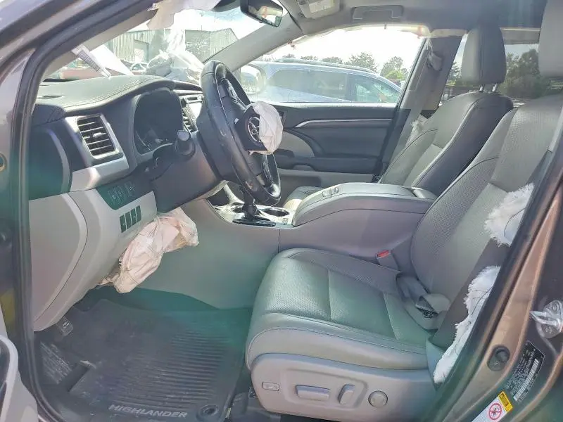 2019 TOYOTA HIGHLANDER LIMITED  