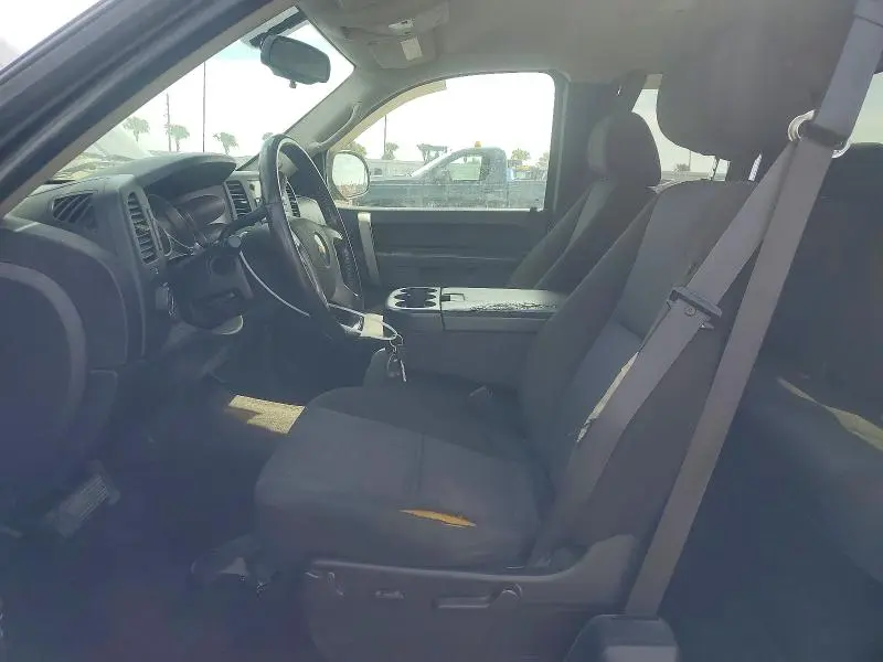 2011 CHEVROLET SILVERADO K1500 LT  