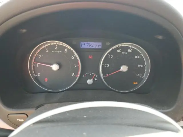 2011 HYUNDAI ACCENT GL  