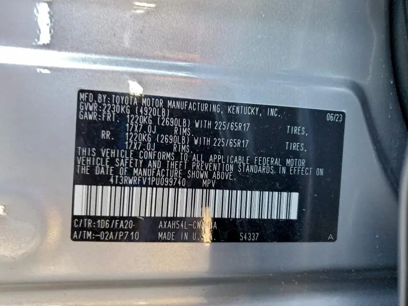 2023 TOYOTA RAV4 XLE  