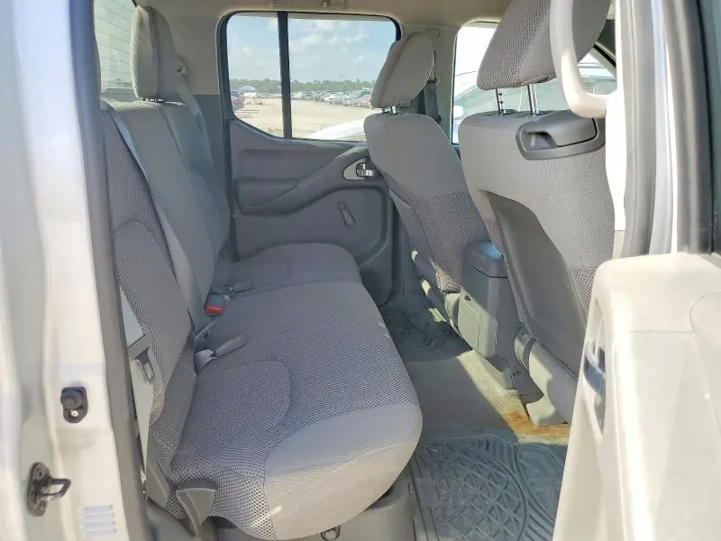 2012 NISSAN FRONTIER S  