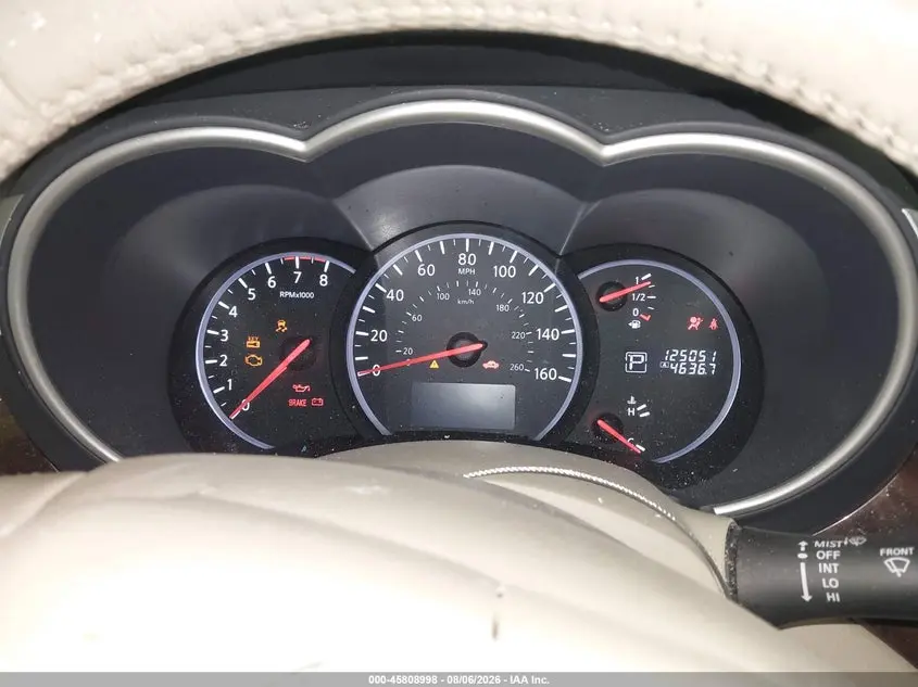 2013 NISSAN QUEST SV