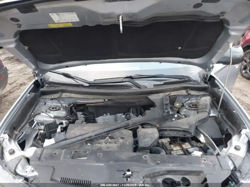 2016 MITSUBISHI OUTLANDER ES