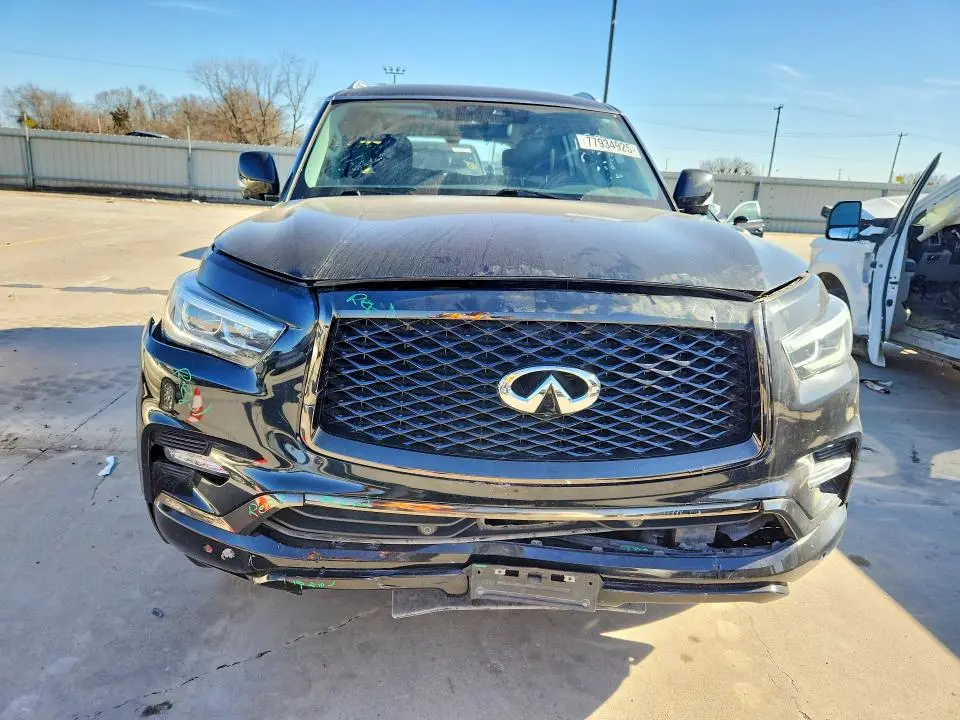 2021 INFINITI QX80 LUXE  