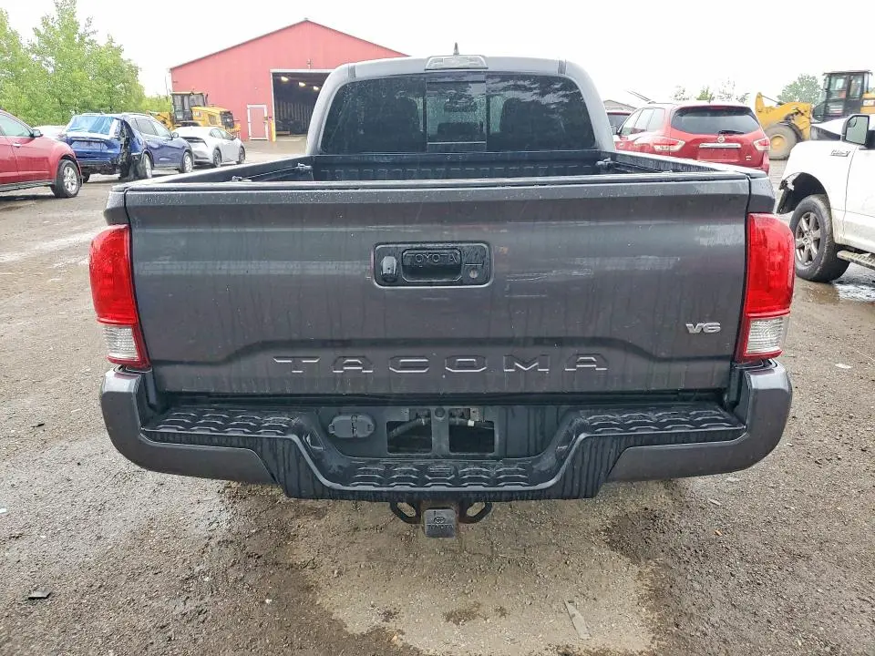 2017 TOYOTA TACOMA SR5 V6  