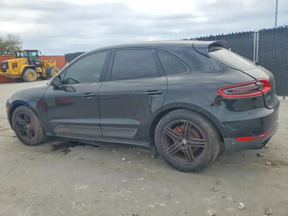 2016 PORSCHE MACAN S  