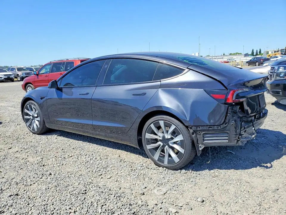 2025 TESLA MODEL 3   