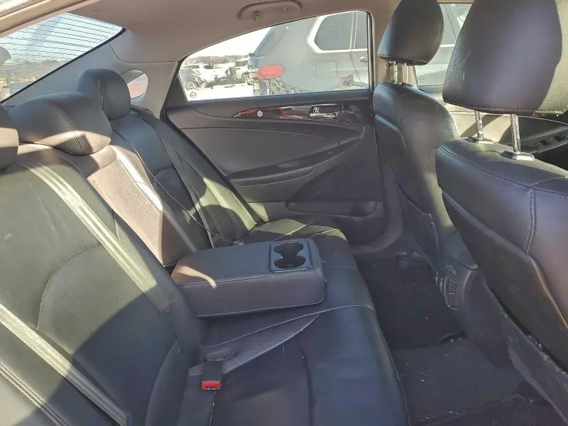 2011 HYUNDAI SONATA SE  