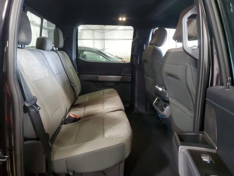 2024 FORD F150 XLT  