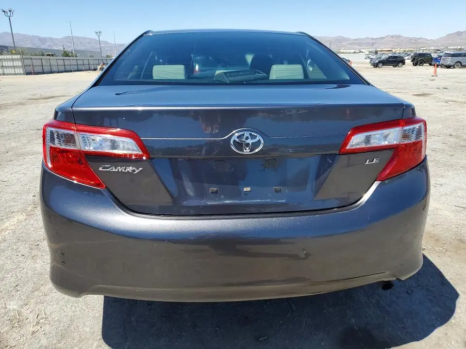 2014 TOYOTA CAMRY LE  