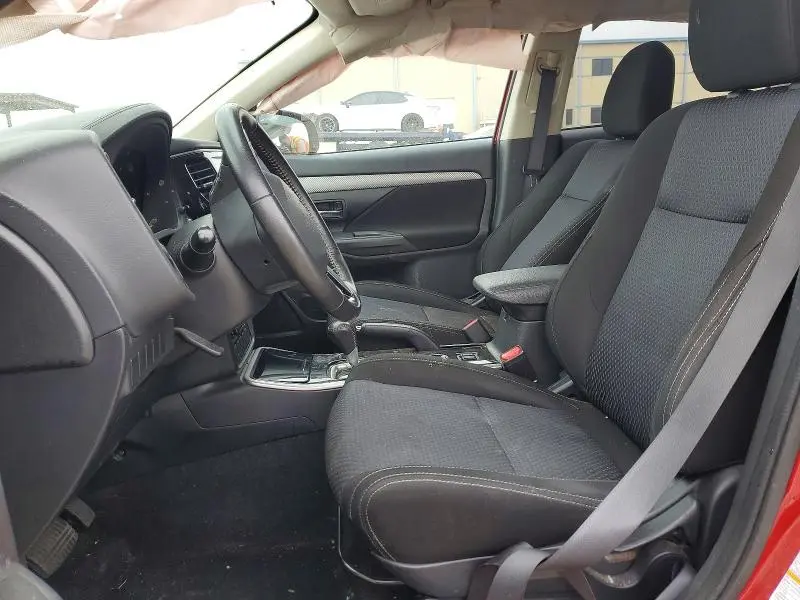 2018 MITSUBISHI OUTLANDER SE  