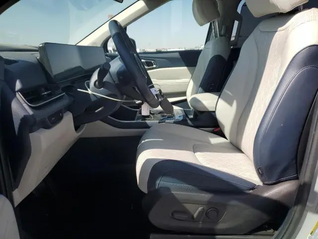 2025 KIA CARNIVAL EX  