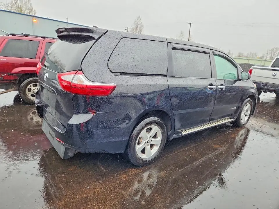 2020 TOYOTA SIENNA L 7-PASSENGER  