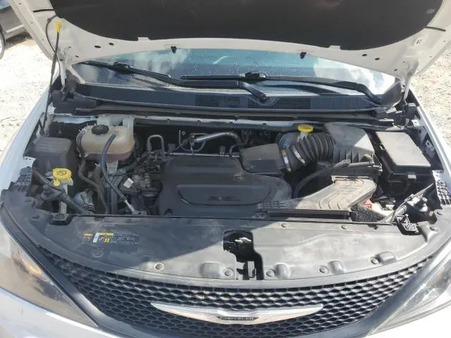 2022 CHRYSLER VOYAGER LX  