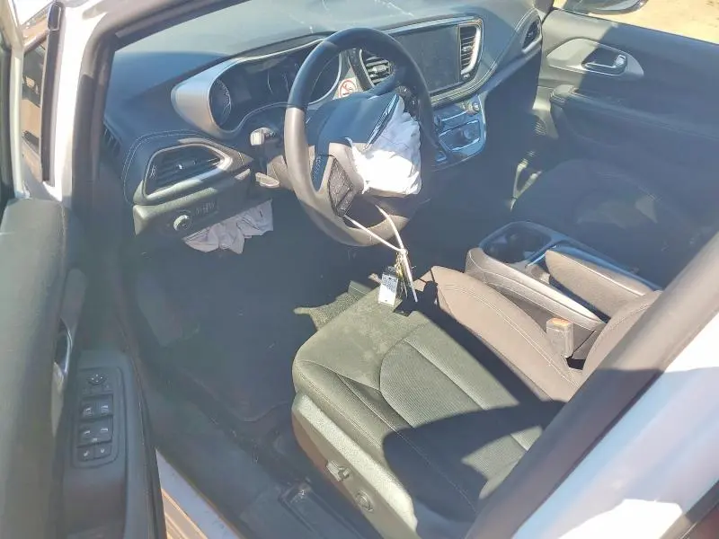 2024 CHRYSLER PACIFICA TOURING  