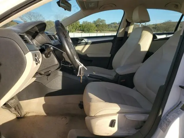 2013 VOLKSWAGEN JETTA SE  