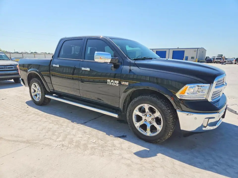 2015 RAM 1500 LARAMIE  