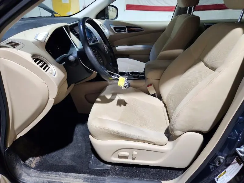 2016 NISSAN PATHFINDER SV  