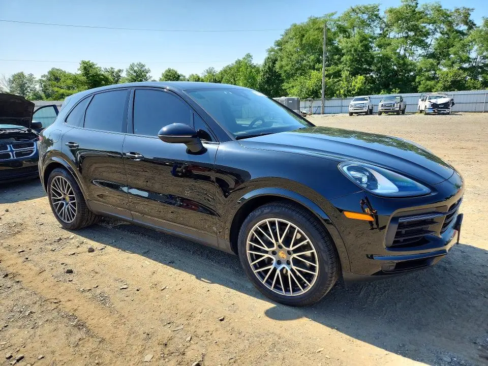 2019 PORSCHE CAYENNE S  