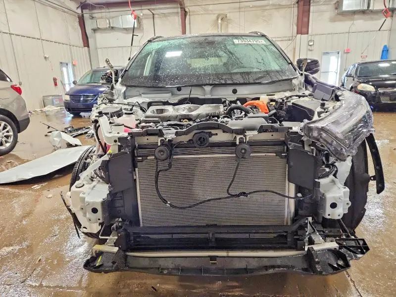 2025 TOYOTA RAV4 XSE  