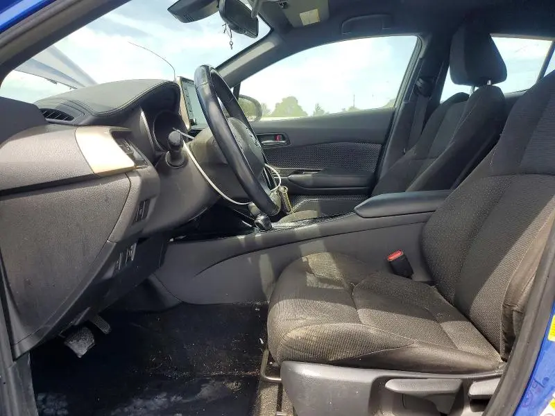 2019 TOYOTA C-HR XLE  