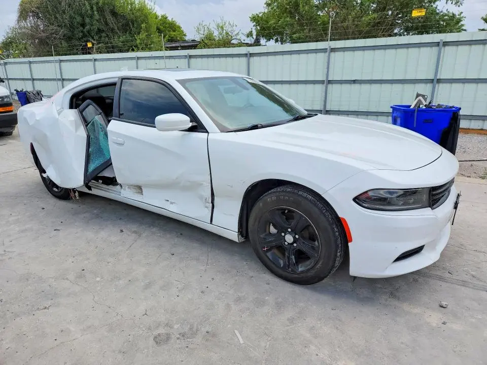 2022 DODGE CHARGER SXT  