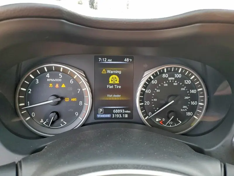 2018 INFINITI Q50 LUXE  