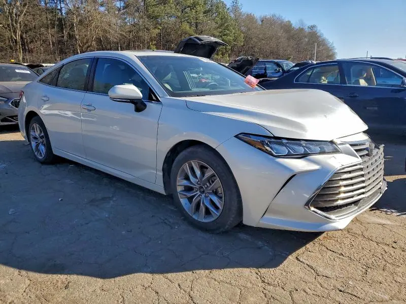 2021 TOYOTA AVALON XLE  