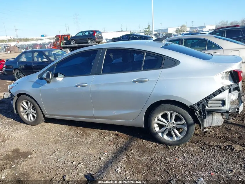 2019 CHEVROLET CRUZE LS