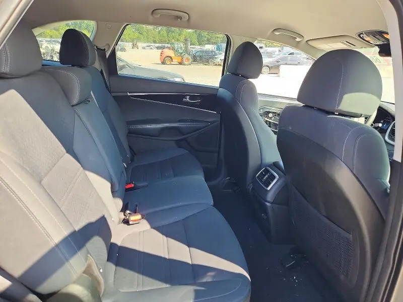 2018 KIA SORENTO L  