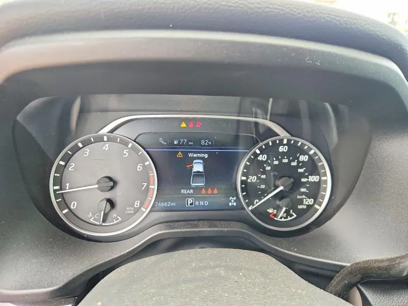 2024 NISSAN TITAN SV  