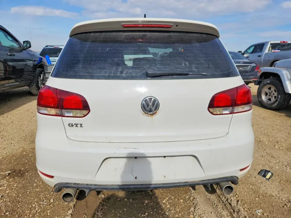 2010 VOLKSWAGEN GTI   
