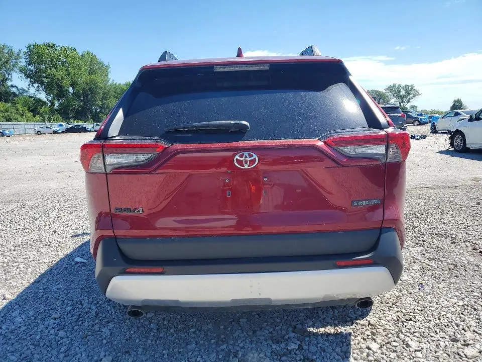 2019 TOYOTA RAV4   