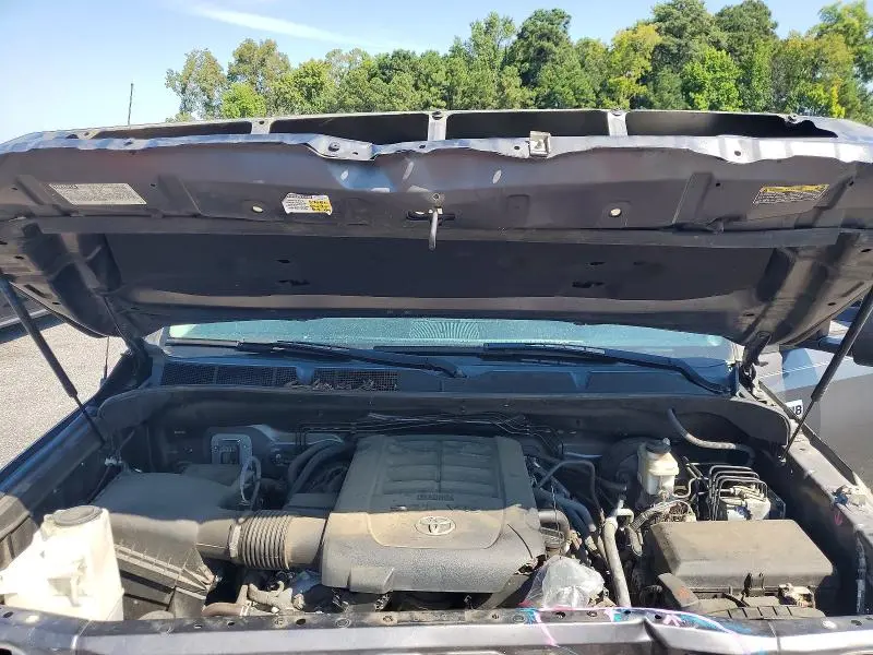 2018 TOYOTA TUNDRA CREWMAX SR5  