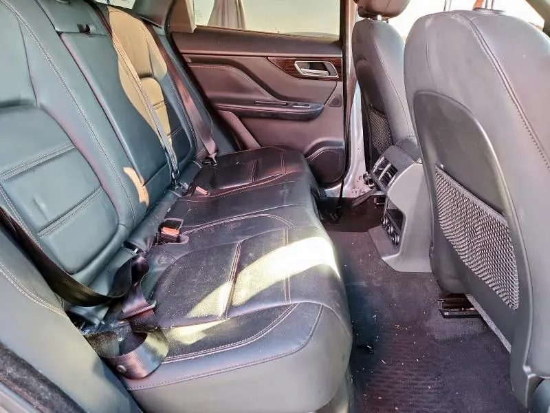 2017 JAGUAR F-PACE PRESTIGE  