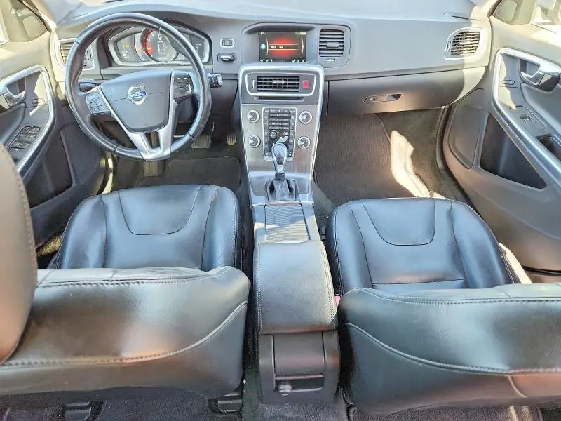 2016 VOLVO V60 T5 PREMIER  