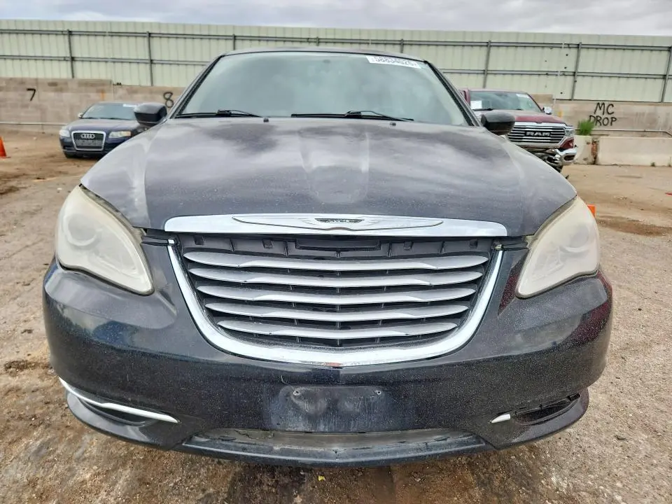 2013 CHRYSLER 200   