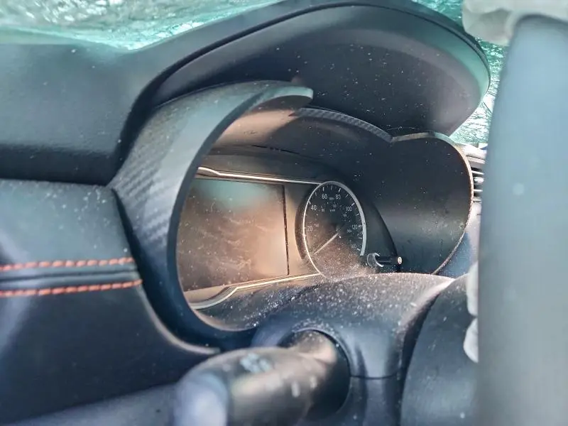 2021 NISSAN VERSA SR  