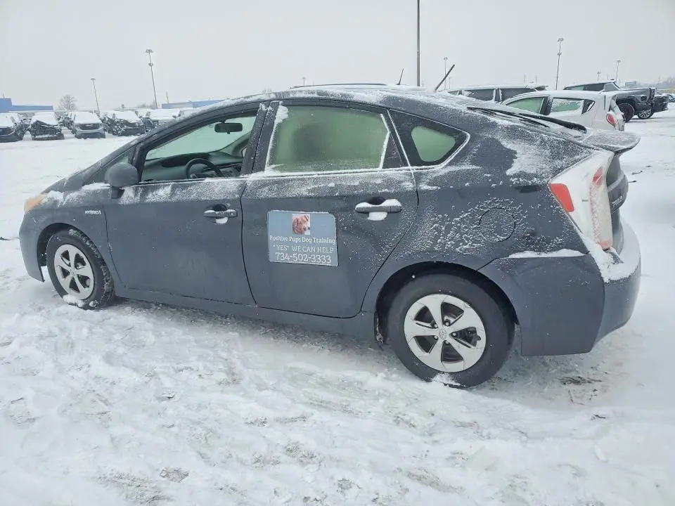 2013 TOYOTA PRIUS   