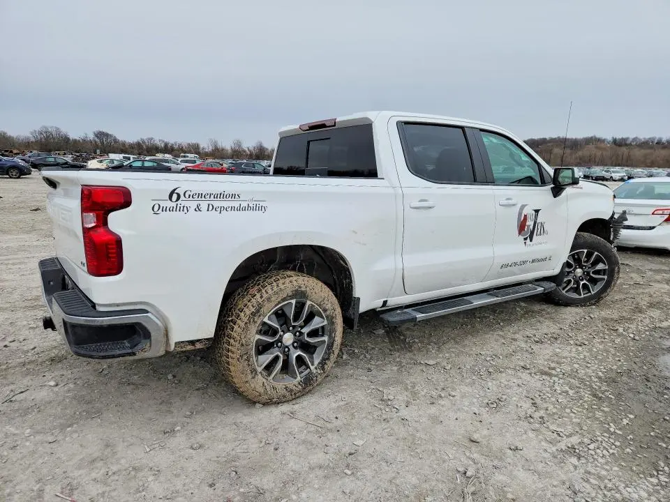 2025 CHEVROLET SILVERADO K1500 LT  