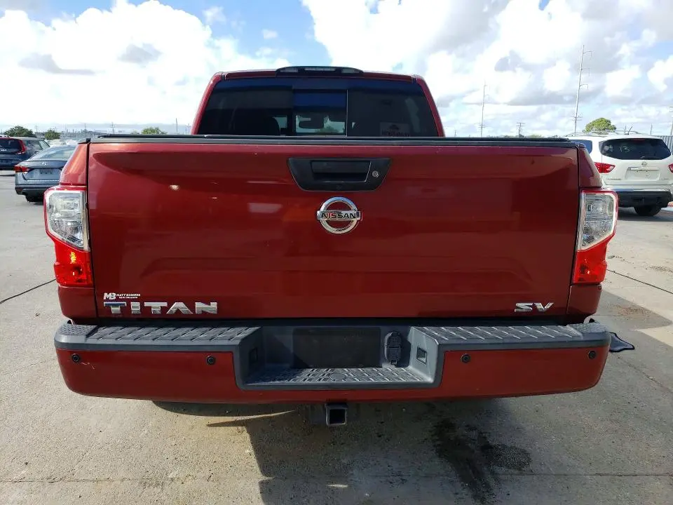 2018 NISSAN TITAN SV  