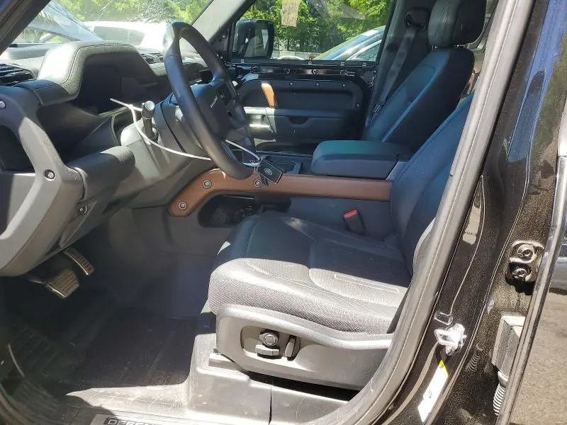 2024 LAND ROVER DEFENDER 110 X  