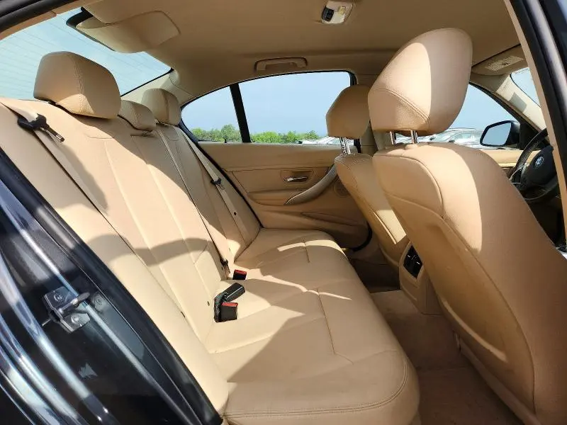 2013 BMW 320 I  