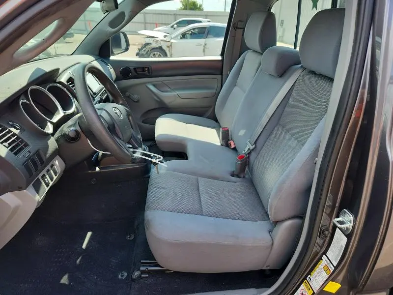 2014 TOYOTA TACOMA BASE  