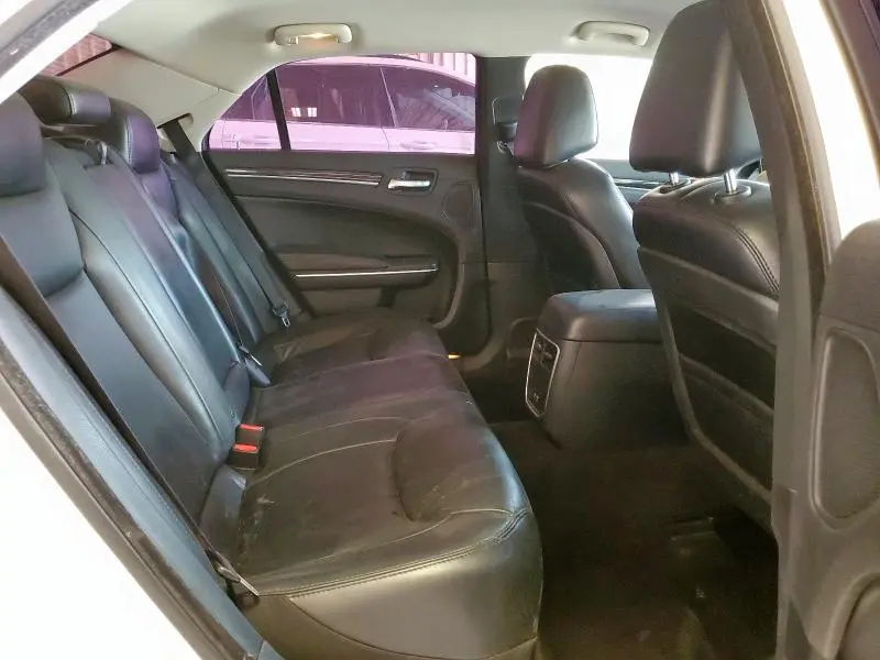 2015 CHRYSLER 300 LIMITED  