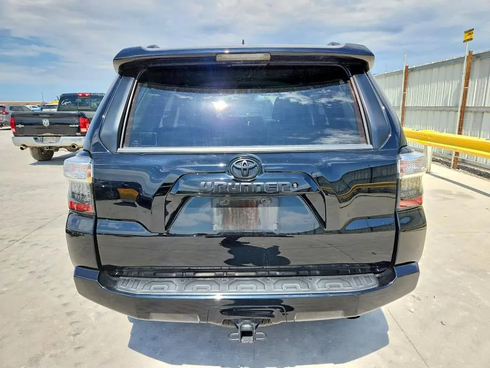 2020 TOYOTA 4RUNNER SR5  