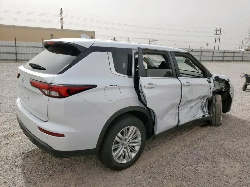 2024 MITSUBISHI OUTLANDER ES  