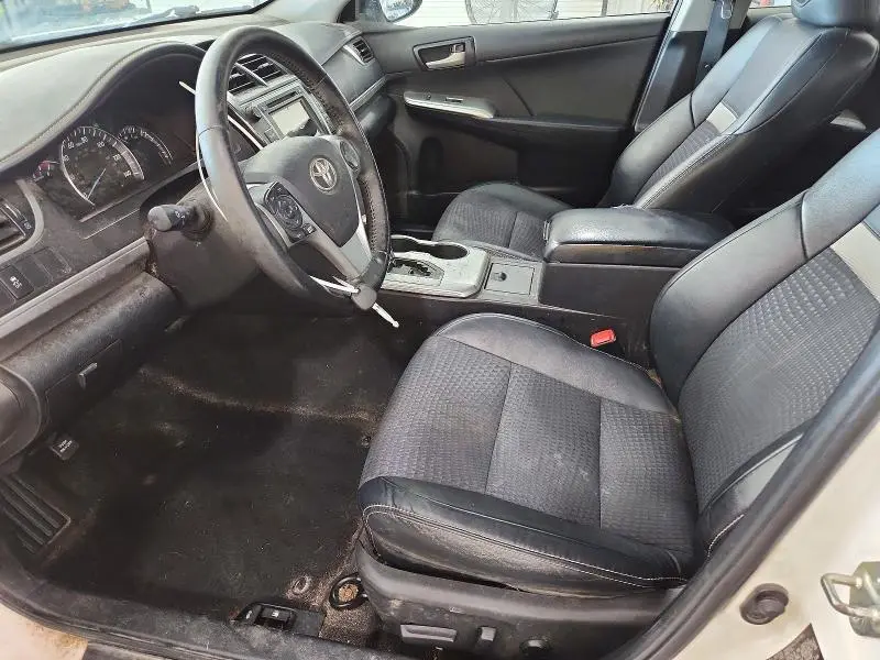2014 TOYOTA CAMRY SE  