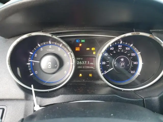 2011 HYUNDAI SONATA SE