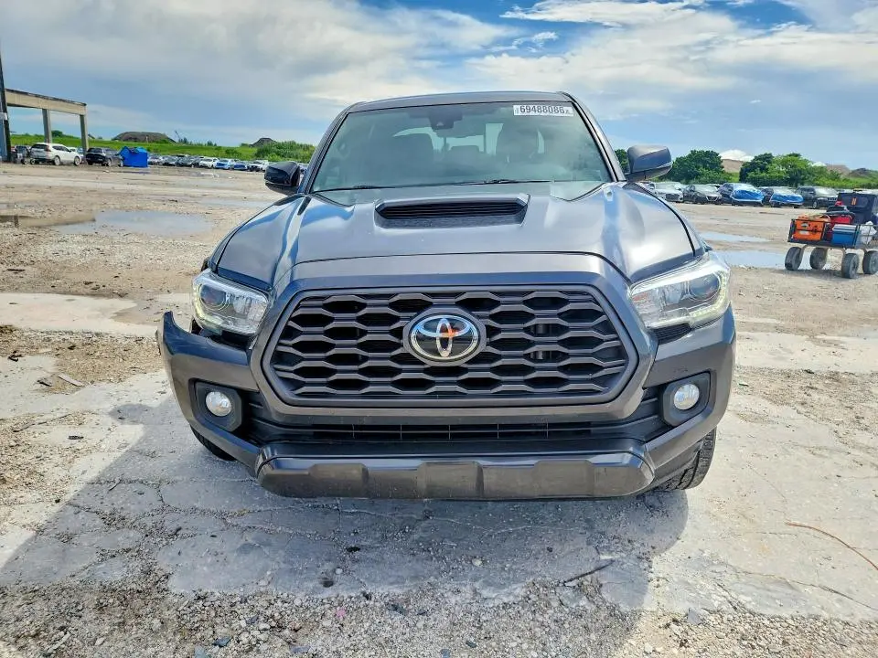 2022 TOYOTA TACOMA TRD SPORT  